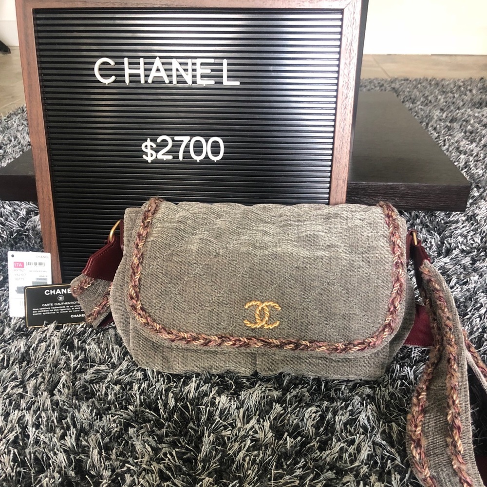✨ Chanel Messenger Bag ✨